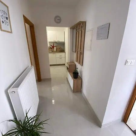 Radosav Apartamento Šilo